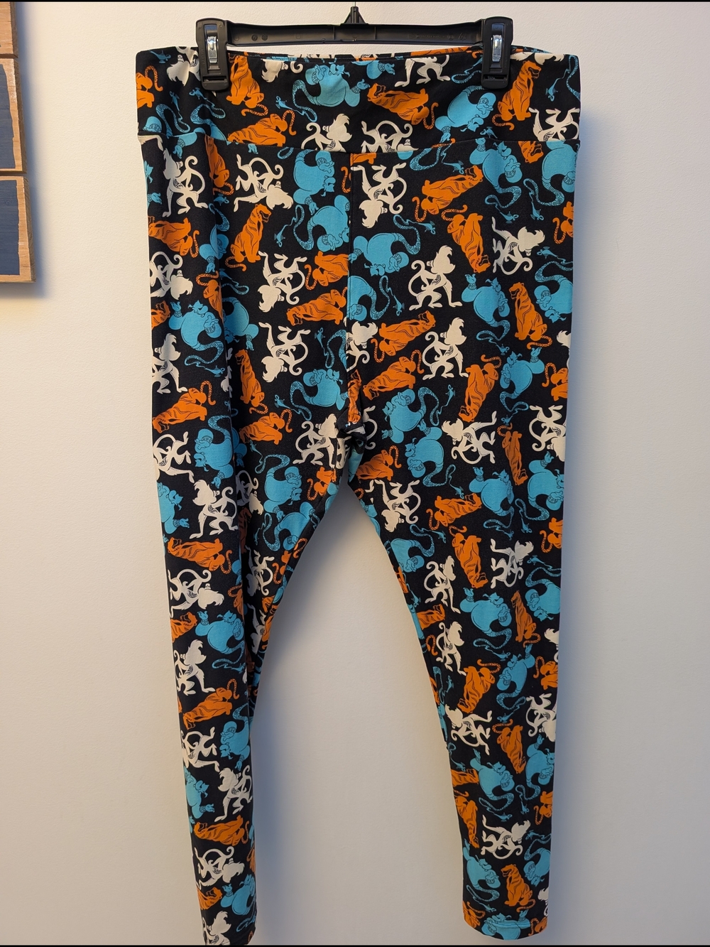 Lularoe TC2 Aladdin Leggings - Disney Abu & Rajah Print